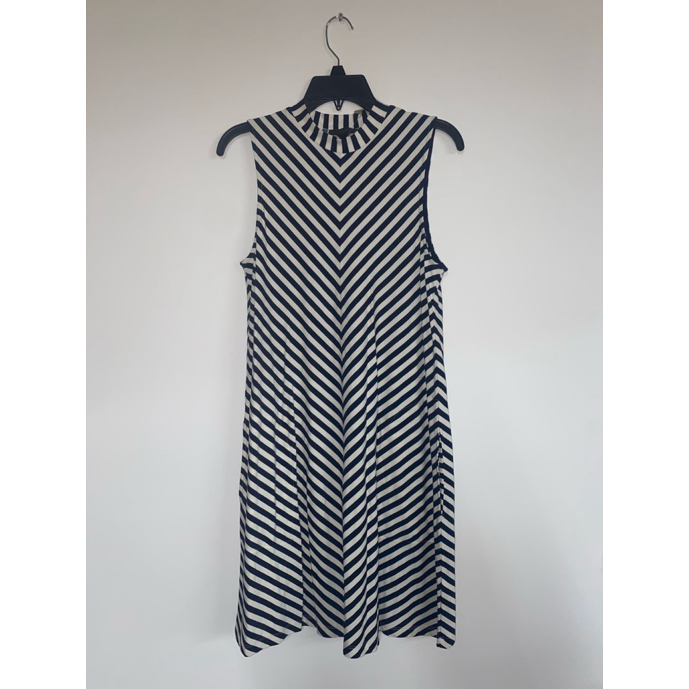 J.Crew navy and white striped trapeze dress with pockets – size small ￼
